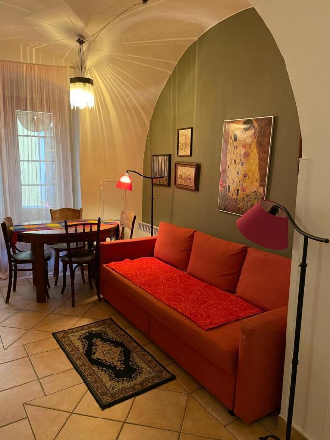 Mala Strana apartment 1 Praha Bagian luar foto
