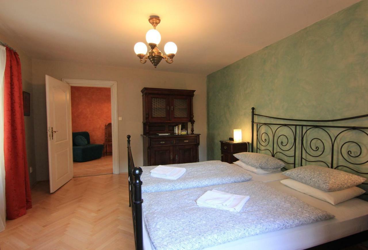 Mala Strana apartment 1 Praha Bagian luar foto