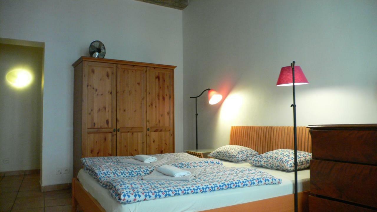 Mala Strana apartment 1 Praha Bagian luar foto